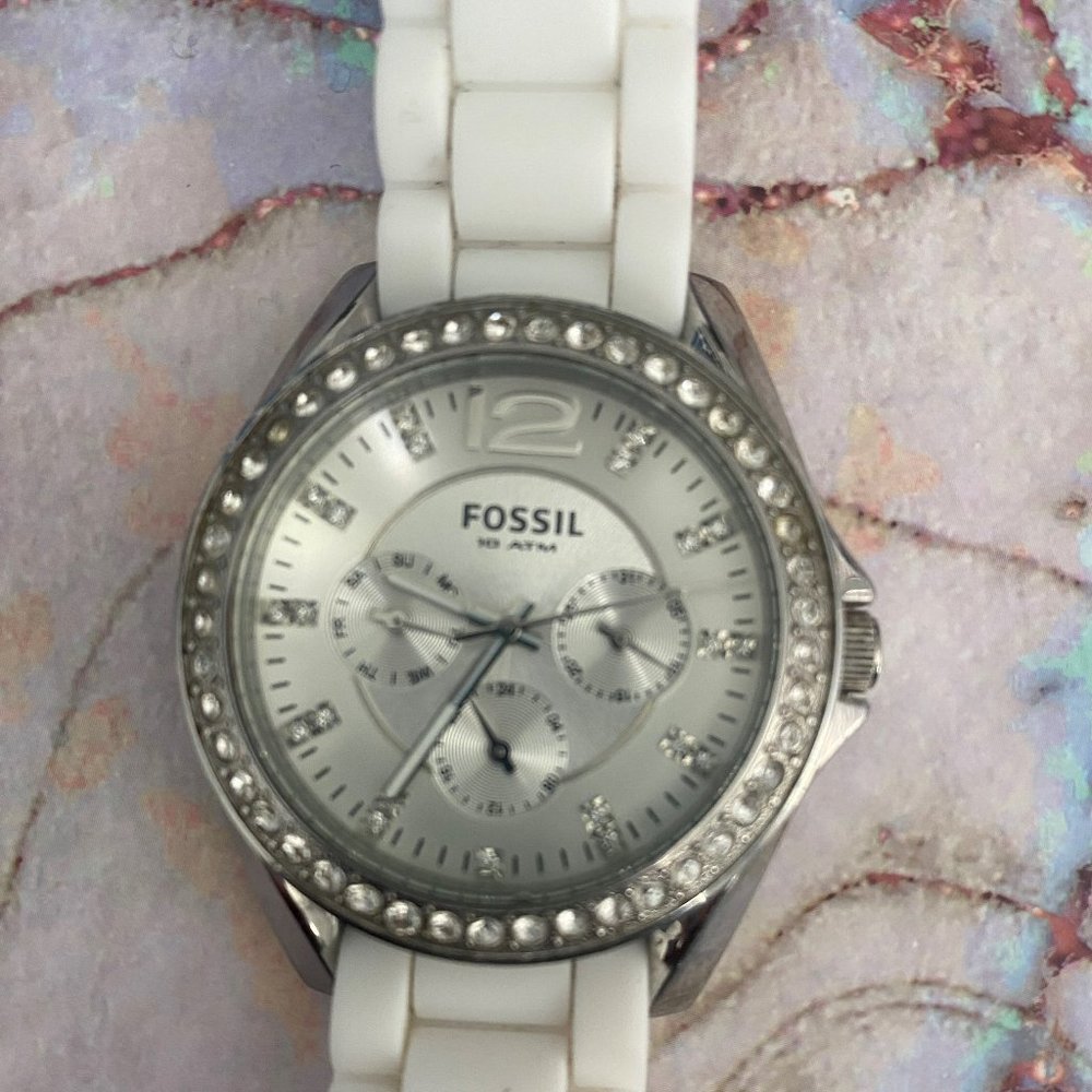 Fossil Women's Crystal Accents White Multi Dial Quartz Watch